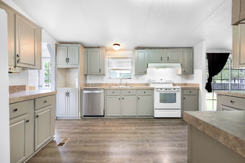 1222 Chapman Plantation Rd - Photo 3 of 19