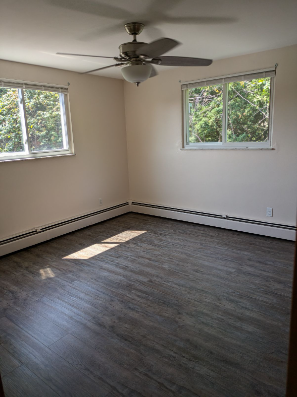3553 W Galbraith Rd #4 - Photo 5 of 6
