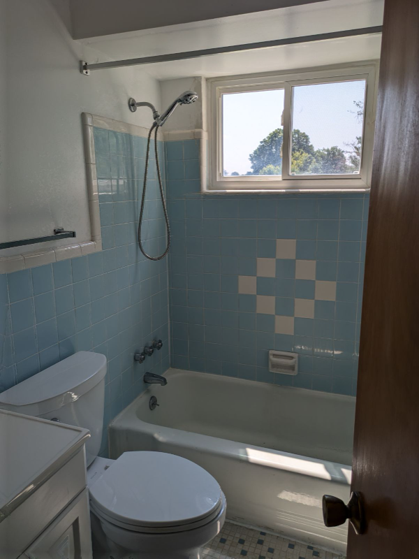3553 W Galbraith Rd #4 - Photo 6 of 6