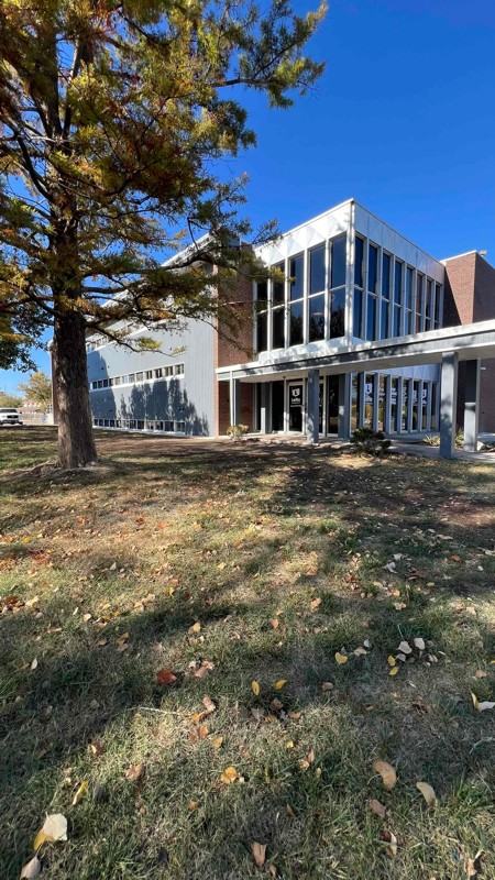 3000 W Kellogg Dr #100 - Photo 2 of 10