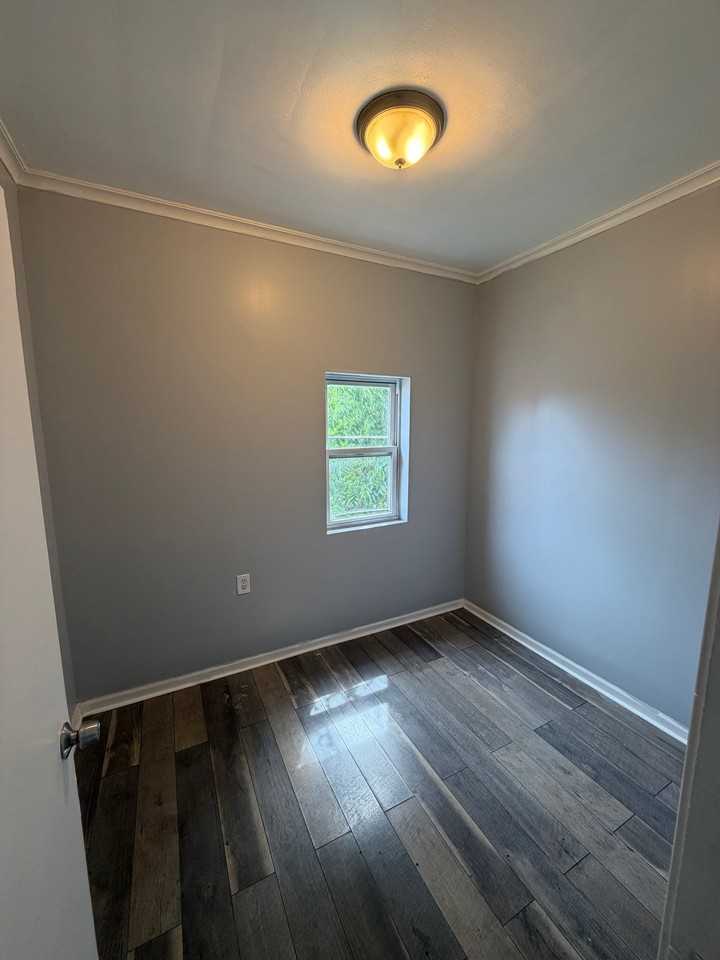 6551 S California Ave #2 - Photo 7 of 7