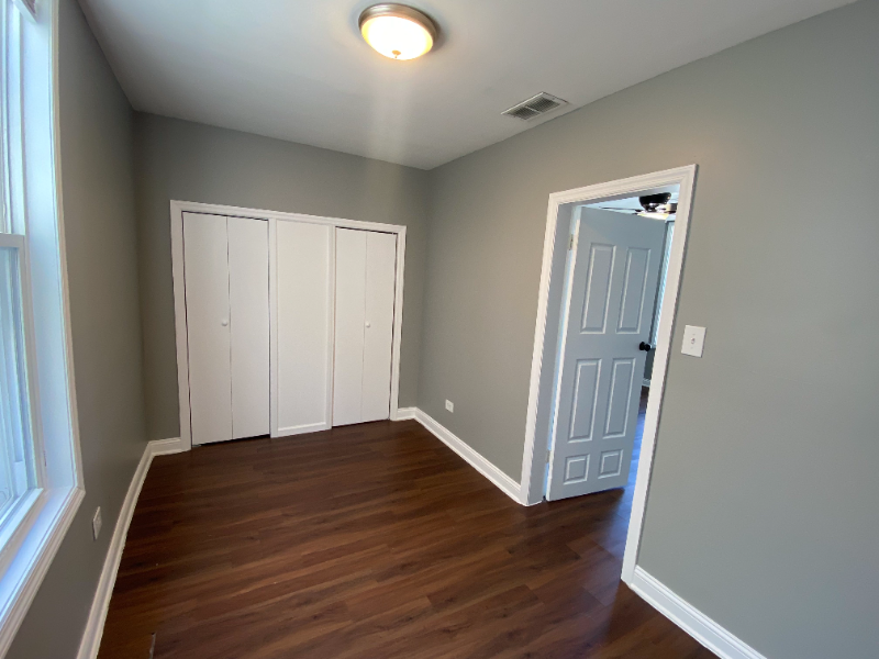 4500 S Honore St #2R - Photo 6 of 8