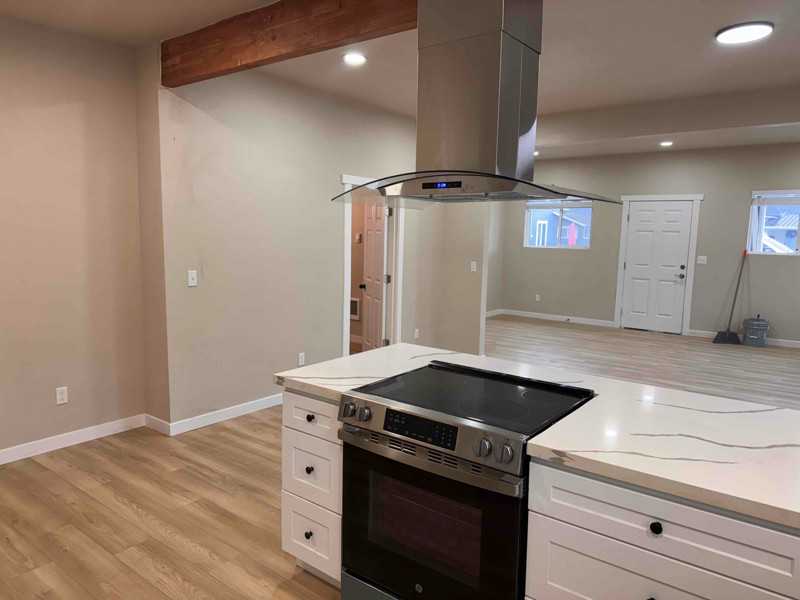 320 N Diamond St - Photo 5 of 18