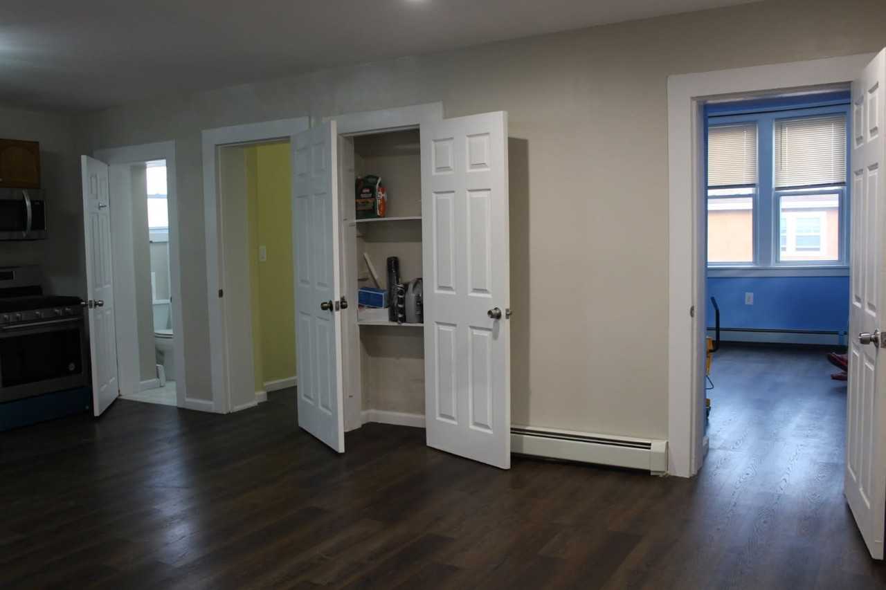 69 Lake St #2 - Photo 4 of 31