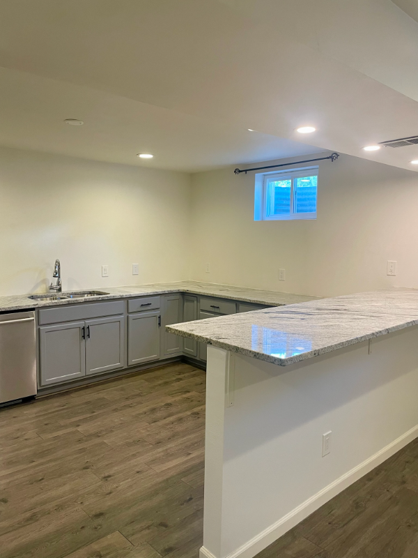 427 Hickory St - Photo 7 of 16