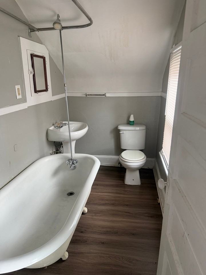 3241 Warsaw St - Photo 6 of 10