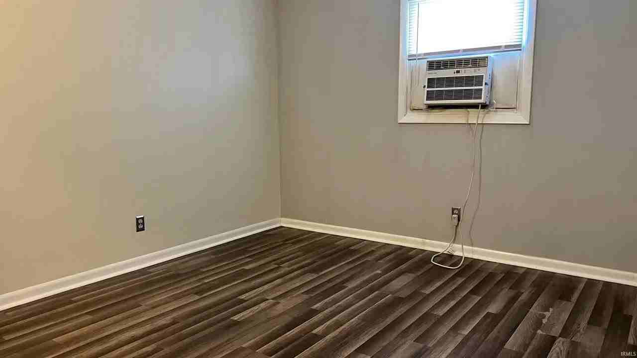 1919 S Nebo Rd #1919 - Photo 7 of 12