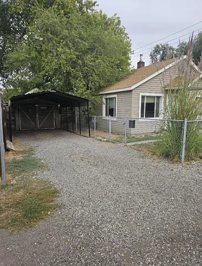 519 Heyburn Ave - Photo 3 of 13