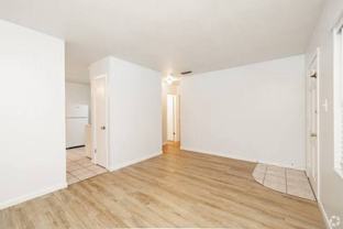 538 Royce St #1A - Photo 1 of 1