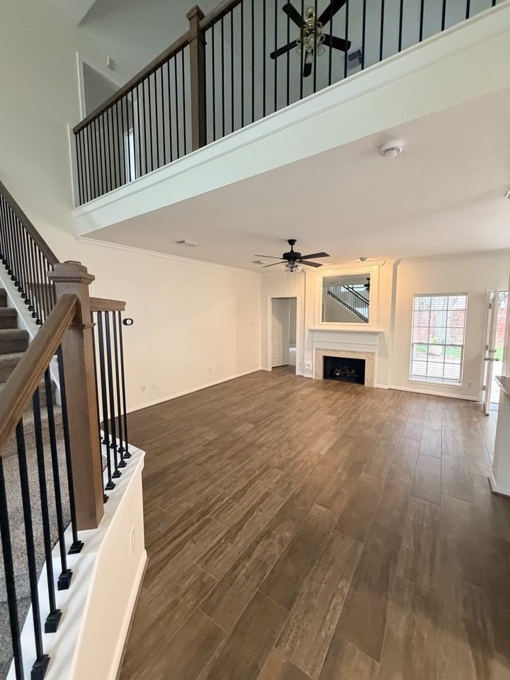 2201 Summer Reef Dr - Photo 3 of 20