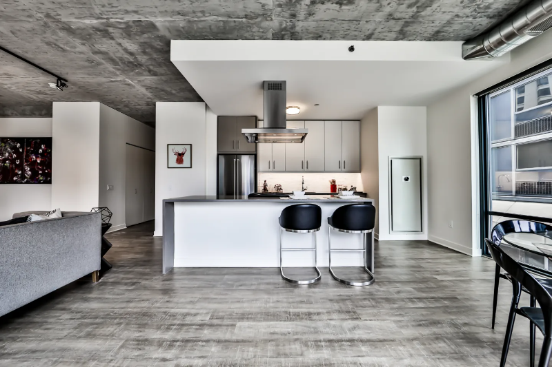 397 E Ohio St - Photo 4 of 16