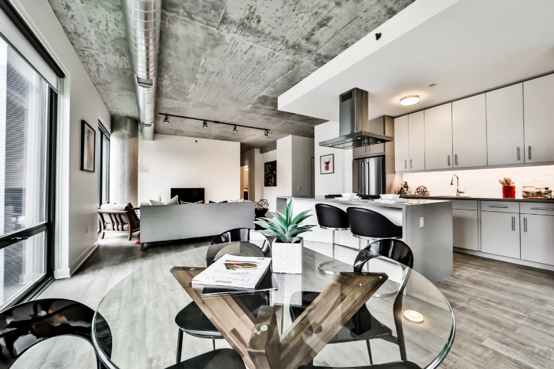 397 E Ohio St - Photo 5 of 16