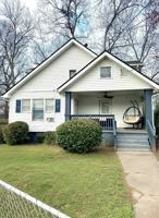 featured image of 132 Leslie St Se