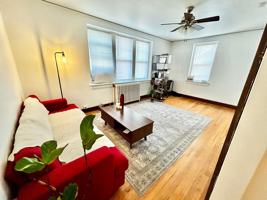 featured image of 809 E Kingsley St
