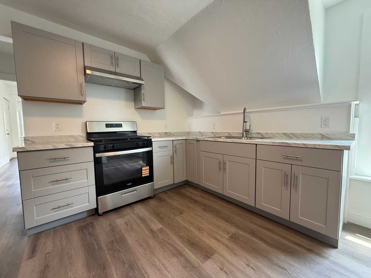 70 Arlington St #3 - Photo 6 of 6