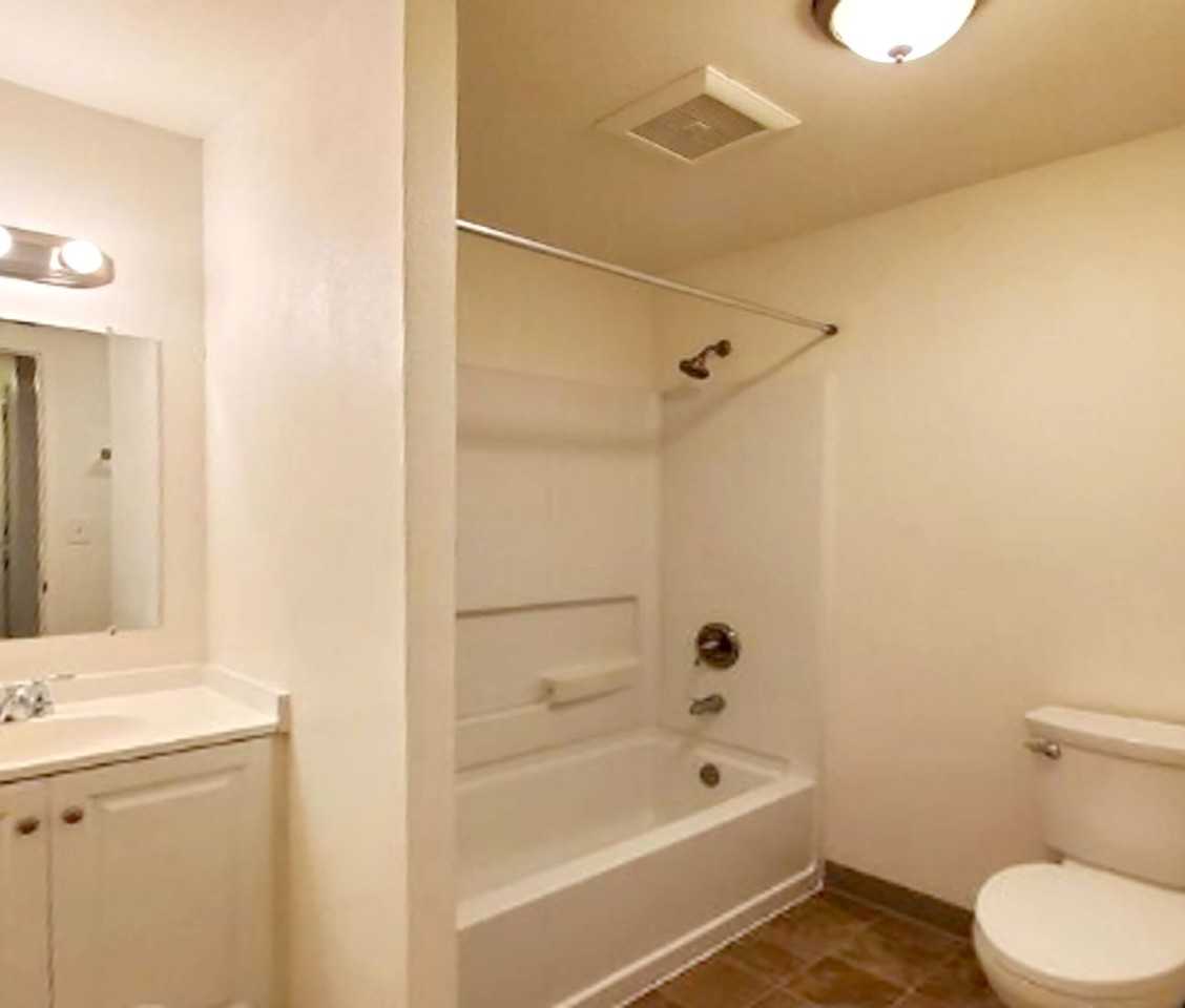 1267 Se Holman Ave #2 - Photo 5 of 5