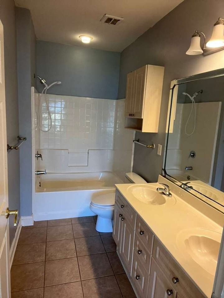 4847 Luster Leaf Cir #103 - Photo 6 of 20
