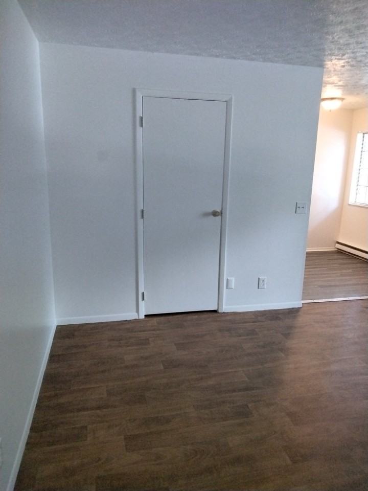 350 Vista Dr #2 - Photo 3 of 19
