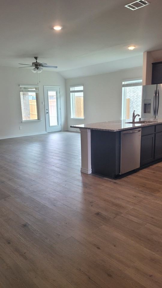 509 Range Rd - Photo 2 of 10