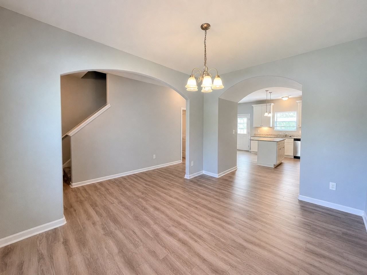 1017 Tifton St - Photo 3 of 20