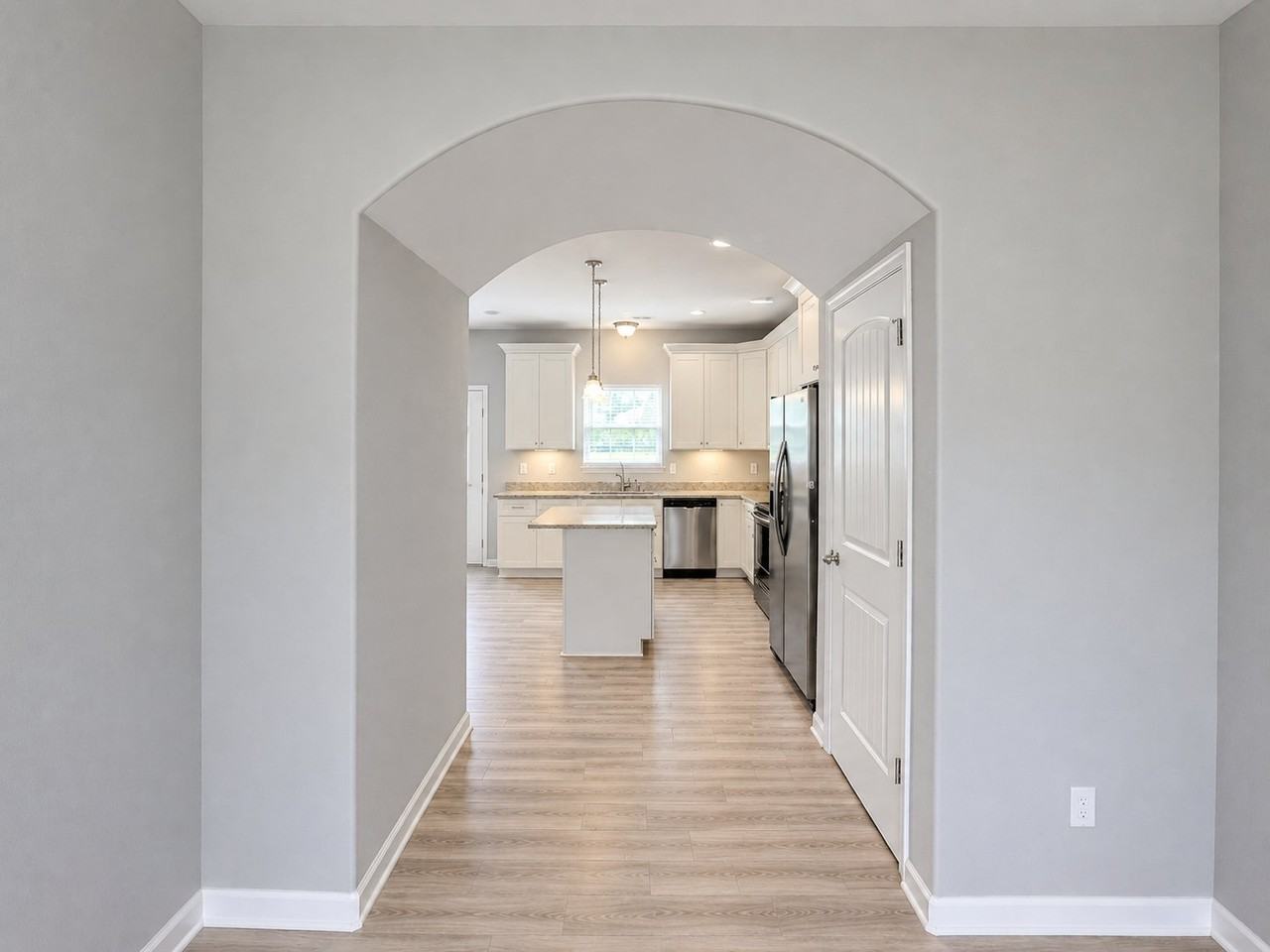 1017 Tifton St - Photo 4 of 20