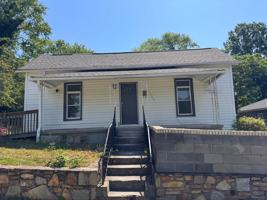 featured image of 1303 N Jackson Ave