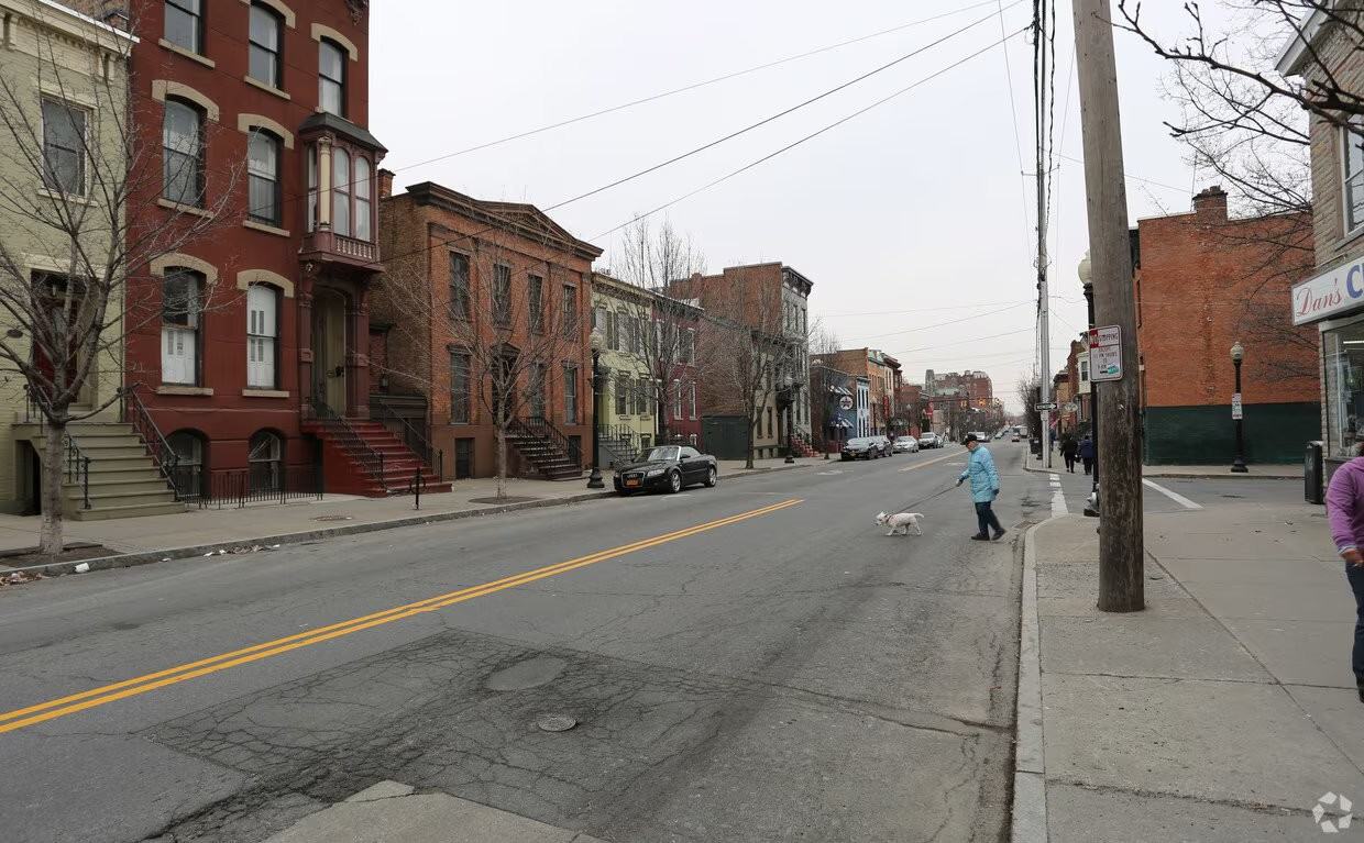 285 Lark St #1 - Photo 2 of 17