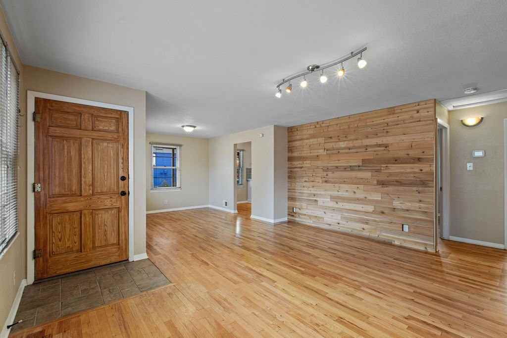 1504 Westview Ave - Photo 5 of 20
