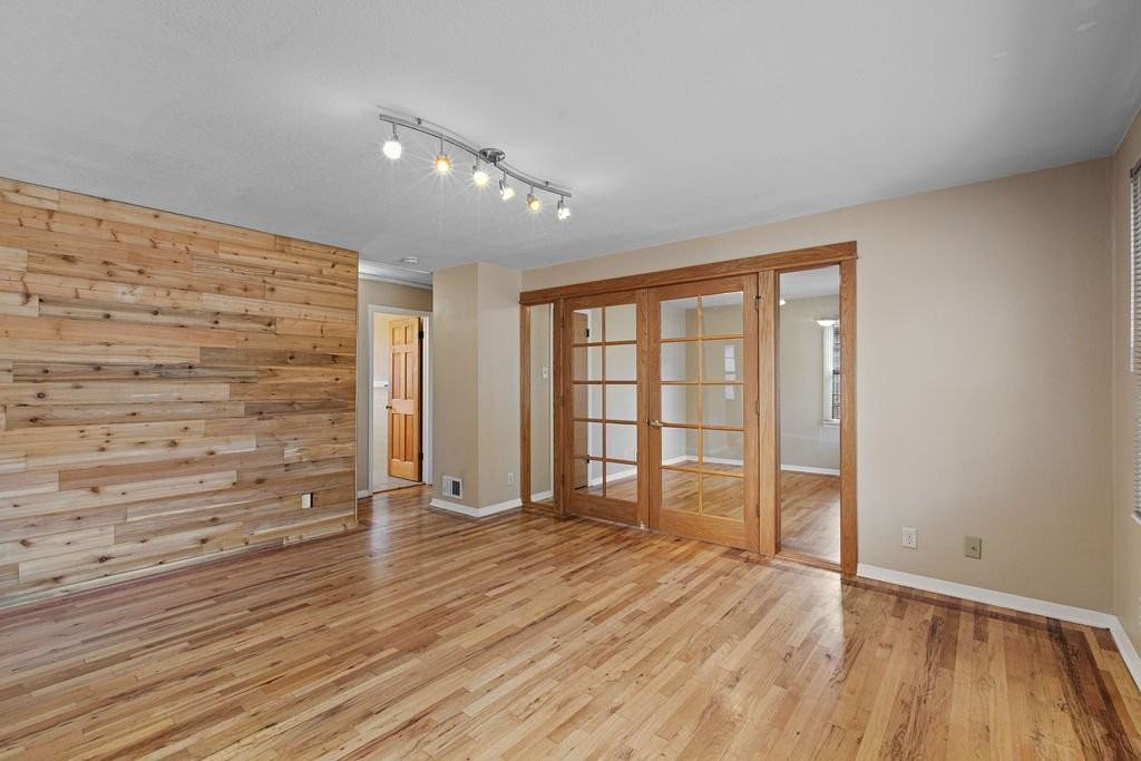 1504 Westview Ave - Photo 6 of 20