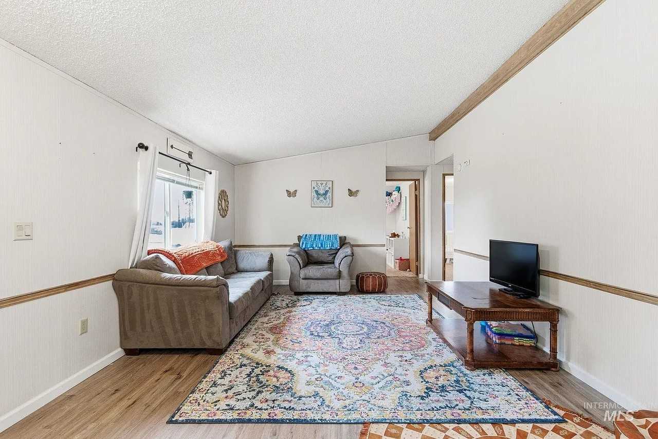 28650 Old Highway - Photo 2 of 15