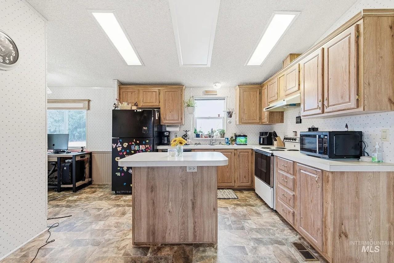 28650 Old Highway - Photo 3 of 15
