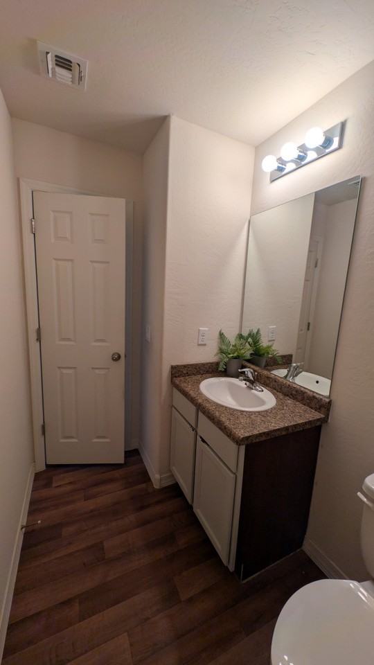 1613 E Jerry Ct - Photo 3 of 5