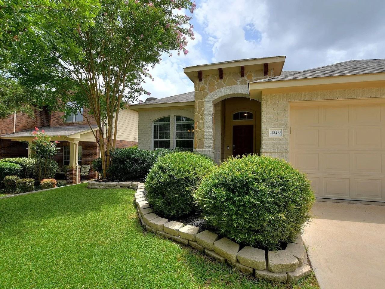 4207 Windberry Ct - Photo 4 of 23