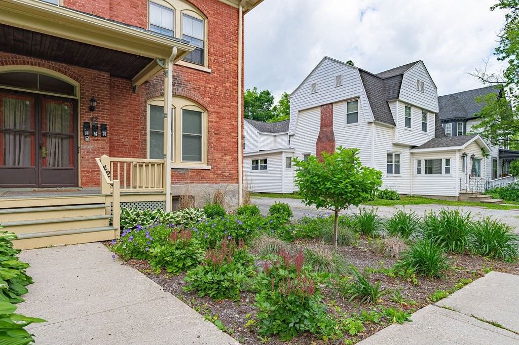 42 Pomeroy Ave #2 - Photo 2 of 2