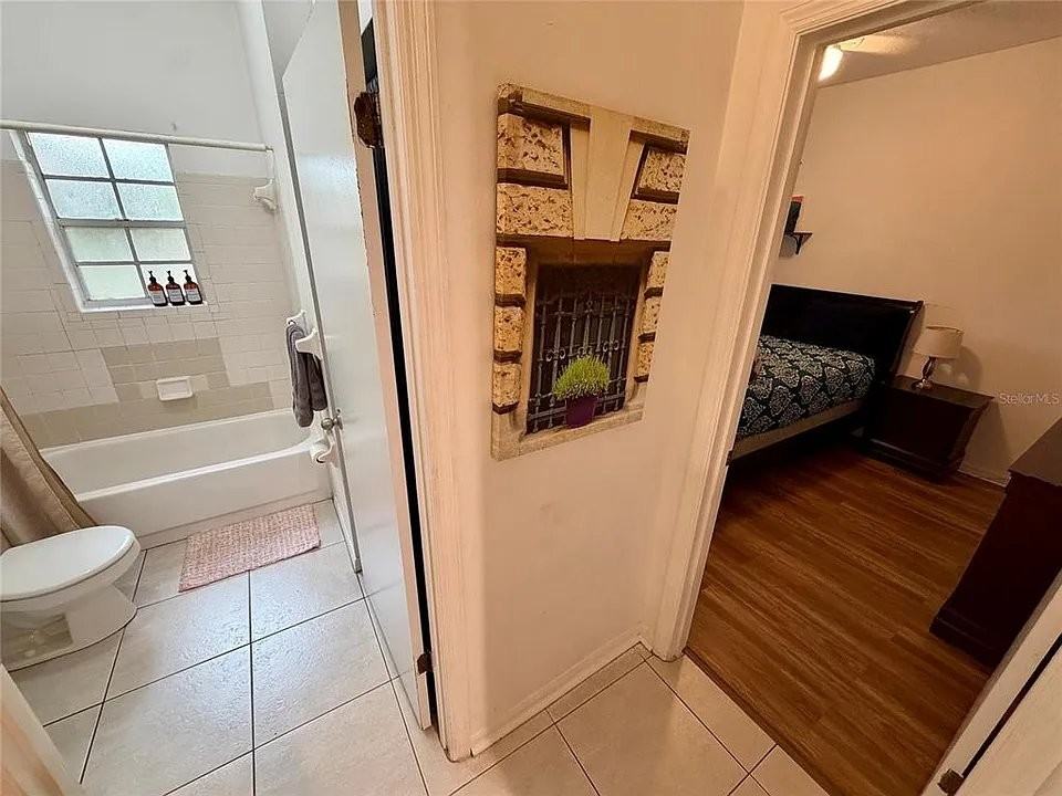408 Nw 5th Ave - Photo 7 of 14