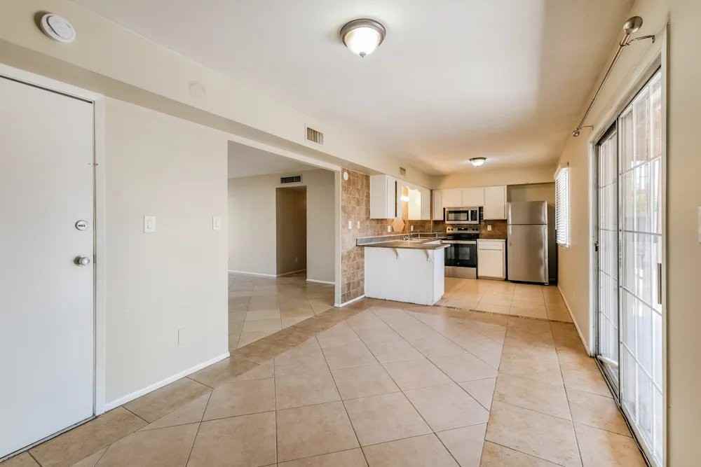 3154N N 64th Dr - Photo 5 of 12