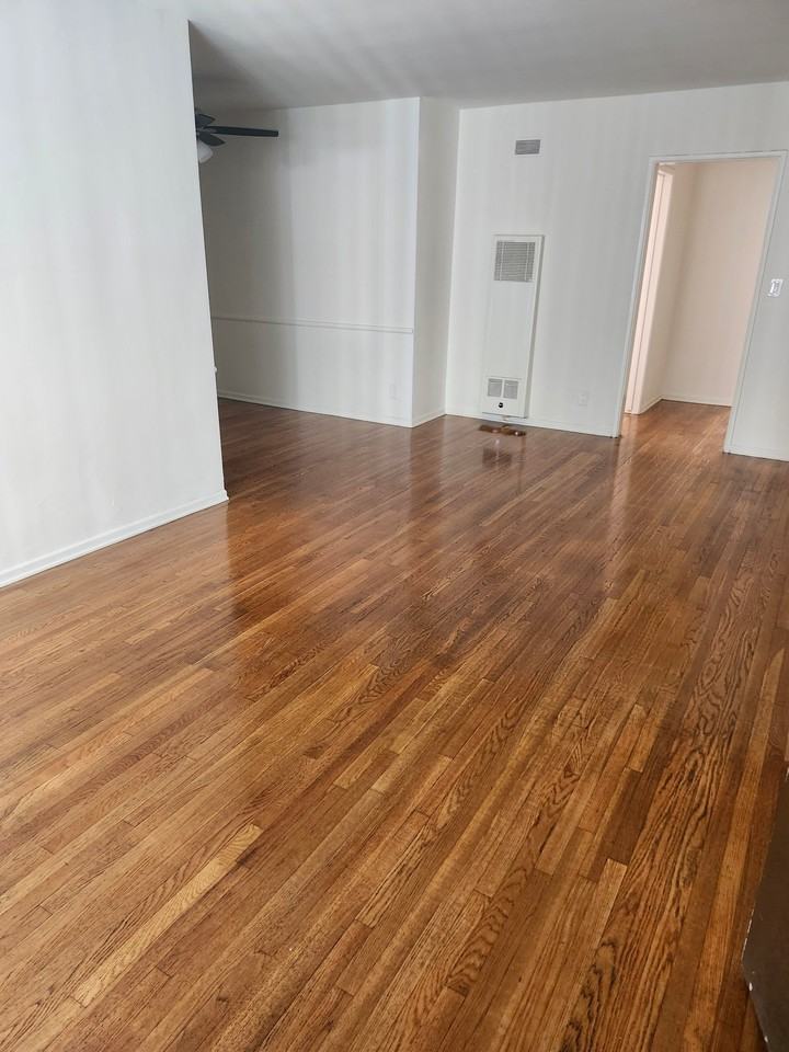 1347 N Alta Vista Blvd #3 - Photo 3 of 18