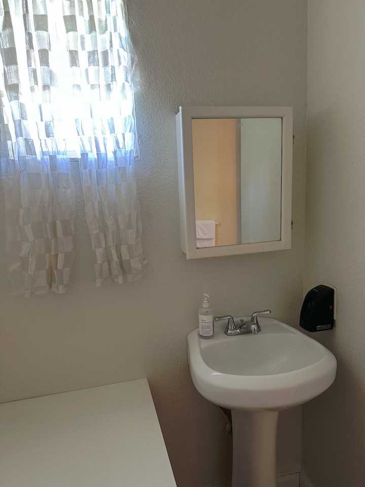 215 E Michigan Ave - Photo 4 of 11
