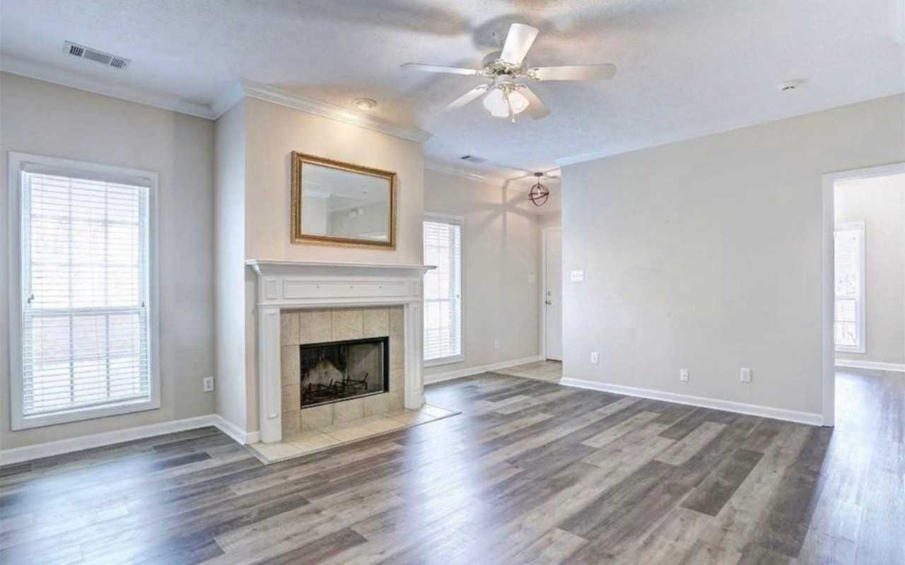 6916 Sandfield Dr - Photo 2 of 14