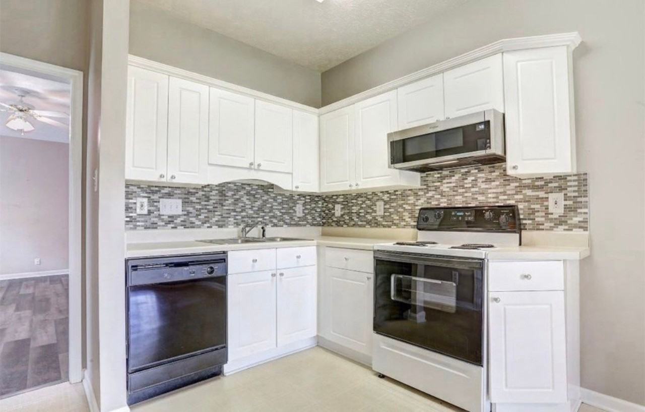 6916 Sandfield Dr - Photo 6 of 14