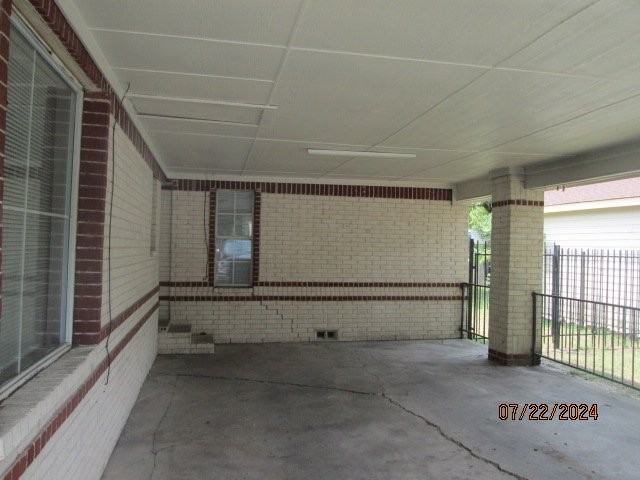 121 N Hamilton St - Photo 3 of 13
