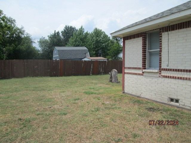 121 N Hamilton St - Photo 5 of 13
