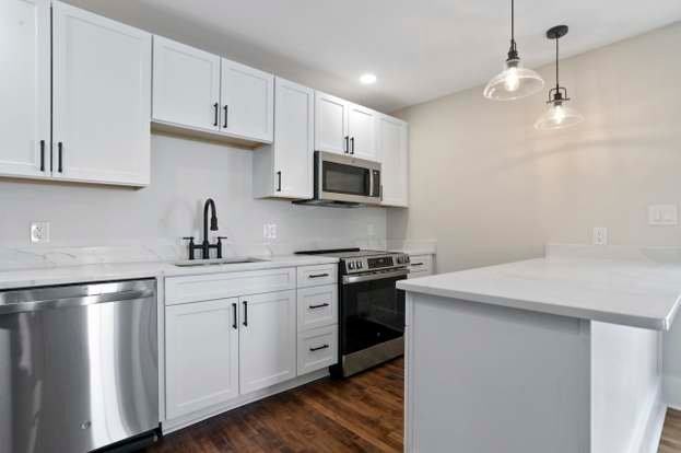302 N Mildred St #200 - Photo 3 of 13