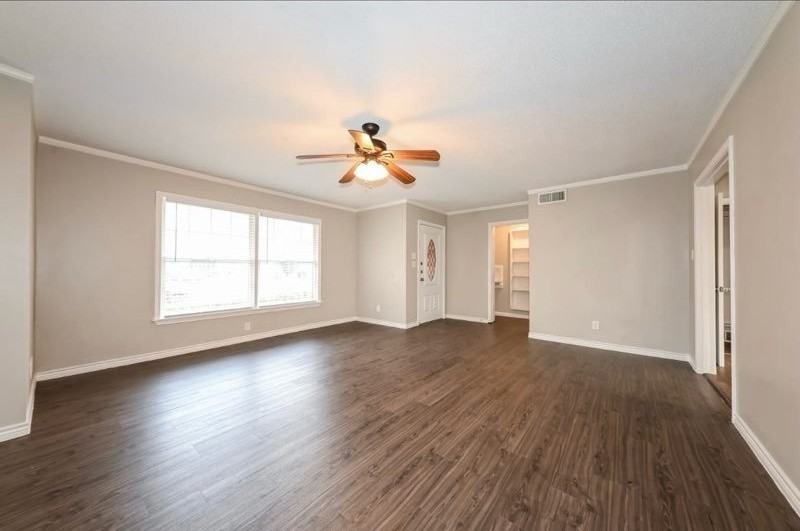 3072 Wallace Wells Ct - Photo 2 of 14