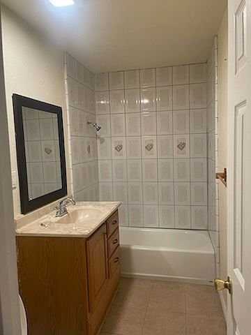 1401 Reese Ave - Photo 3 of 6
