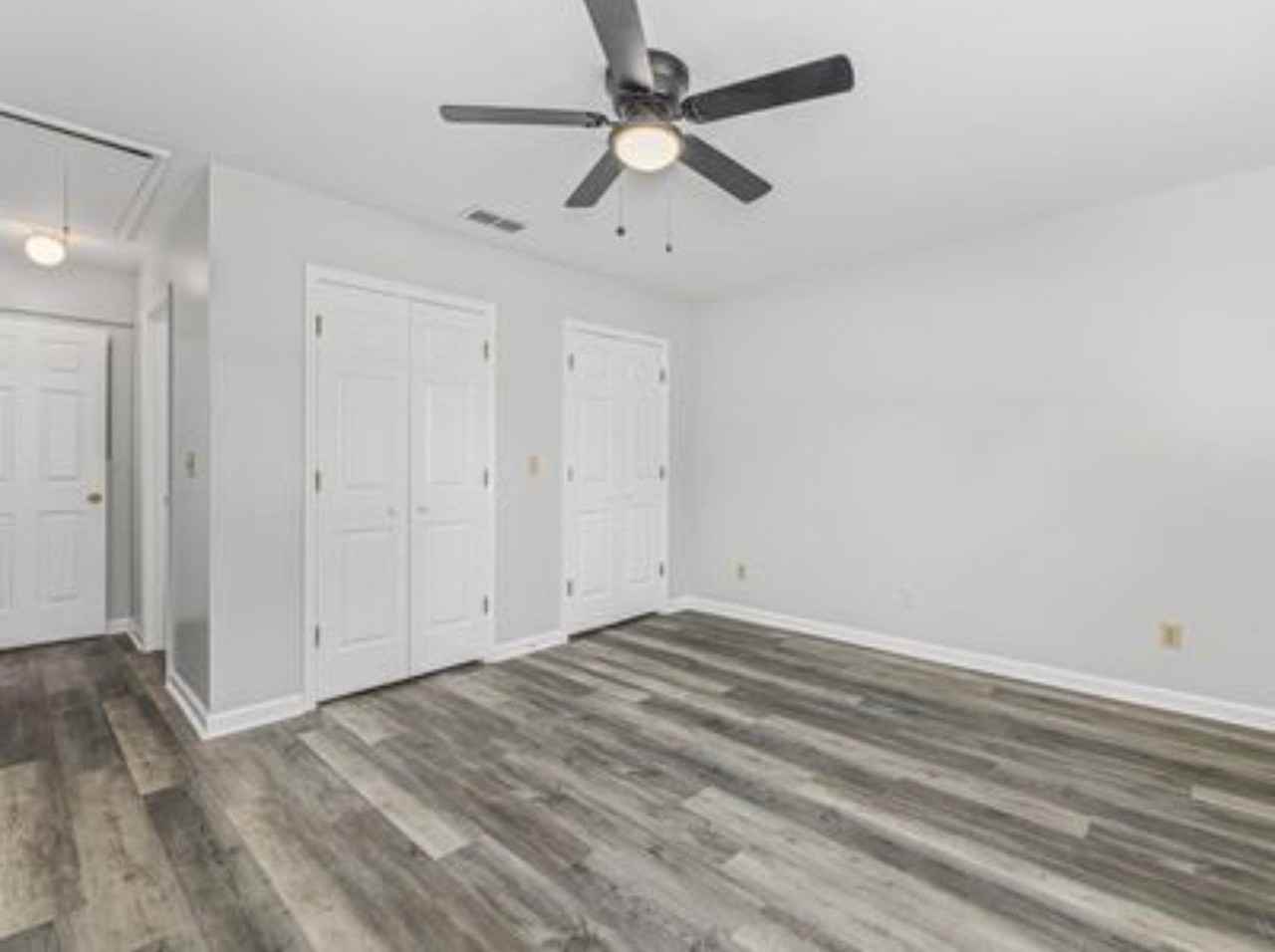 400 Killarney Dr - Photo 7 of 8