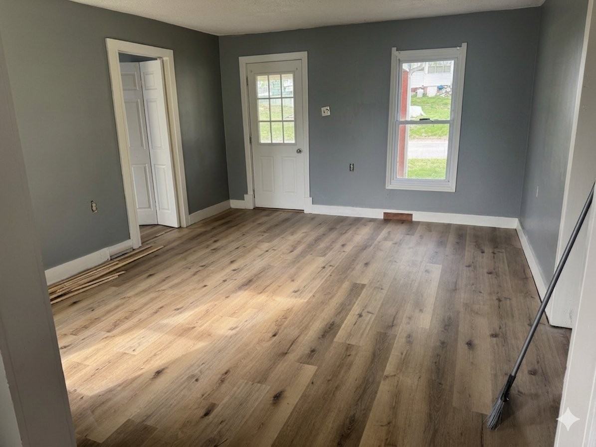 123 N East St - Photo 6 of 8