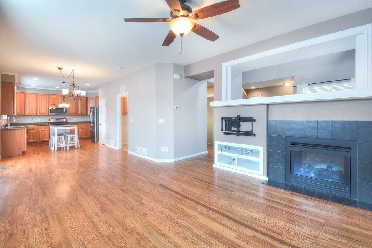 9702 Beryl Dr - Photo 4 of 15