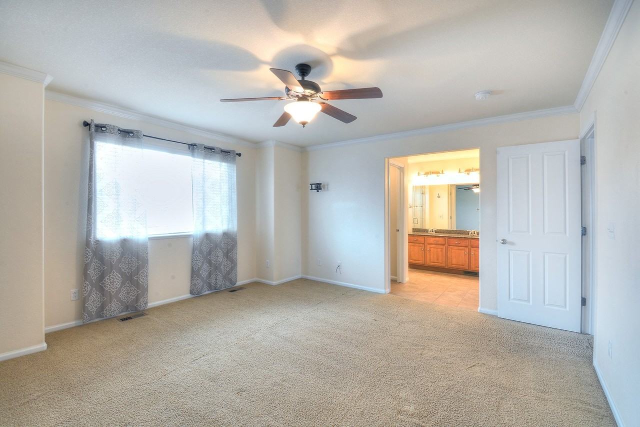 9702 Beryl Dr - Photo 7 of 15