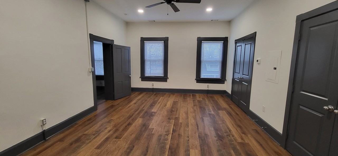 35 W High St #3 - Photo 2 of 4